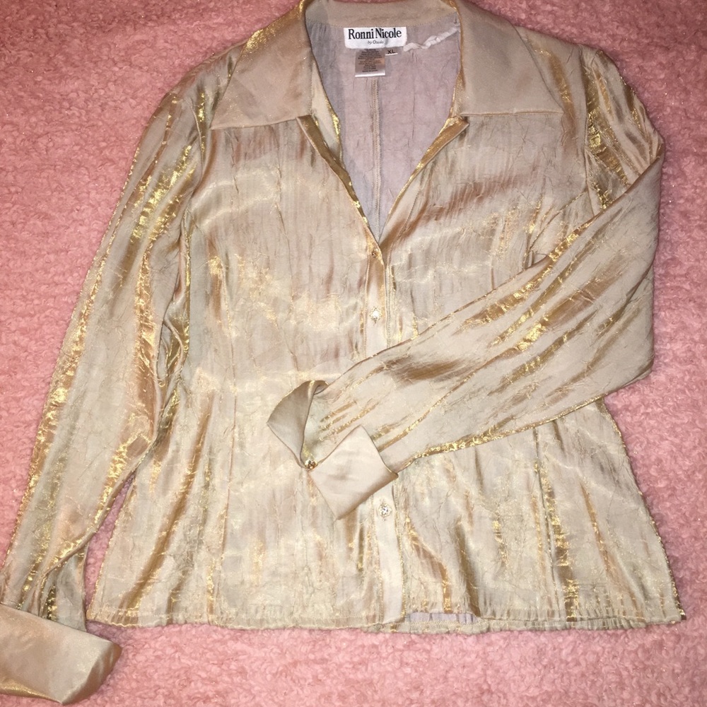 FinalMD⭐️Ronnie Nicole Gold long sleeved shirt